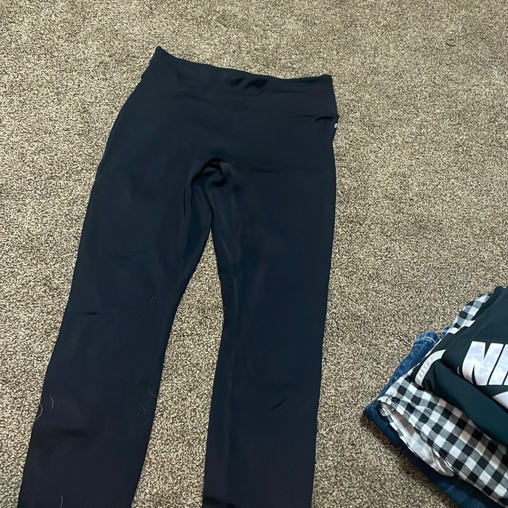 black leggings